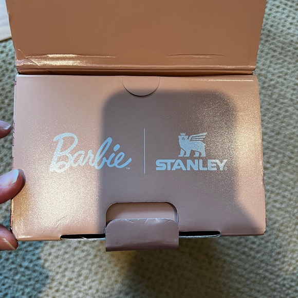Barbie x Stanley 40oz Quencher Peaches N Cream Limited NEW Box Damage - Picture 8 of 16